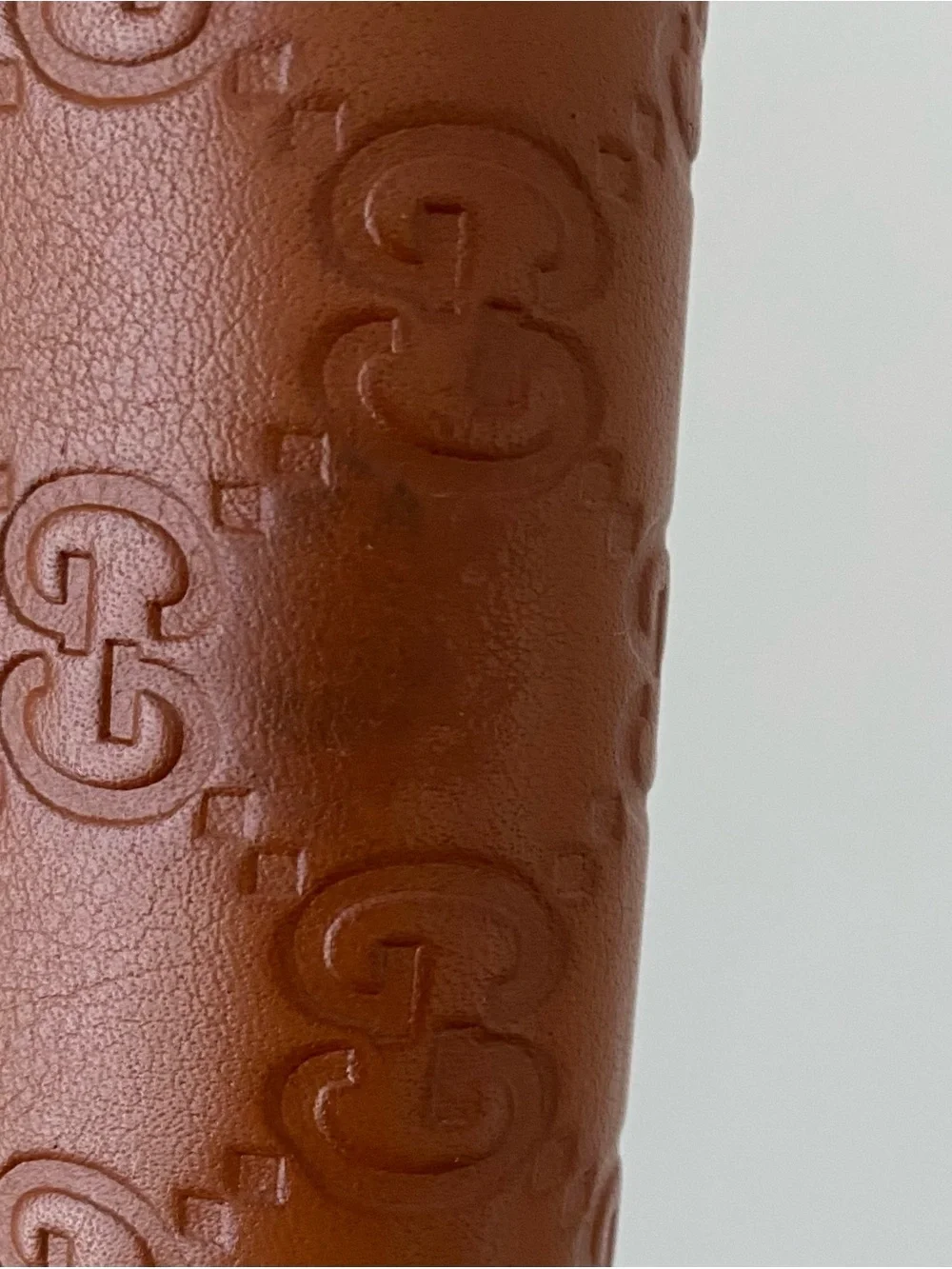 Gucci Guccissima GG monogram Tan Brown Embossed Leather Bi-fold Compact Wallet